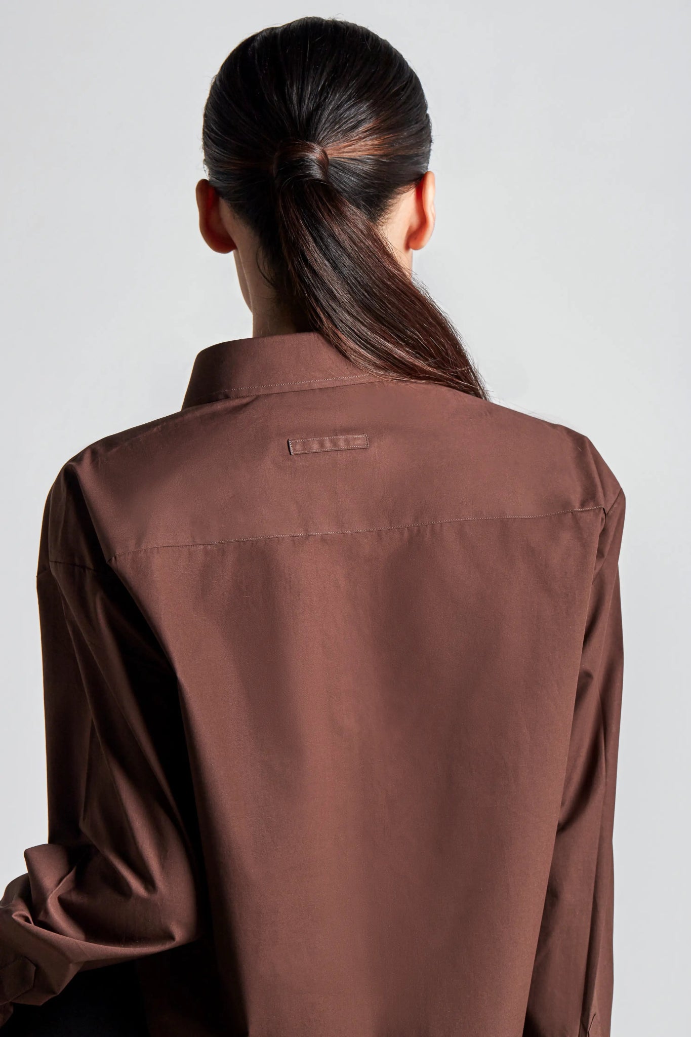 Walnut Round Cropped Shirt - inclusiviteeapparel.com